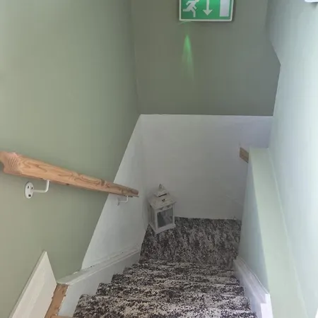 Apartment-sleeps2-parking-garden-patio * Castleisland